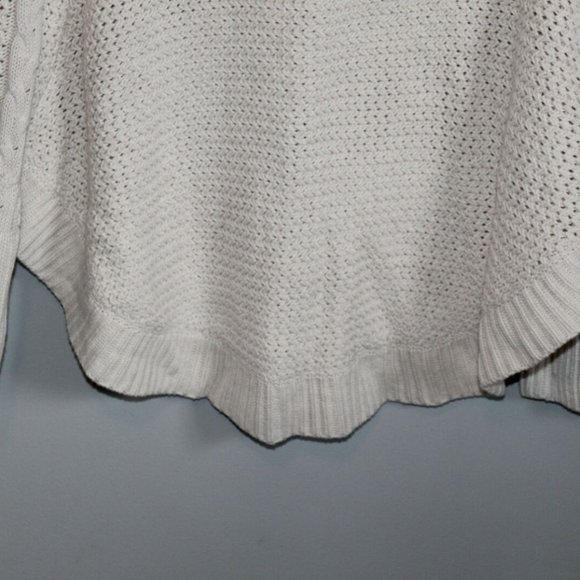 UGG Cable Knit Button Maribeth Cape Poncho Sweater Cream Size XS / S H12016 - Picture 10 of 12